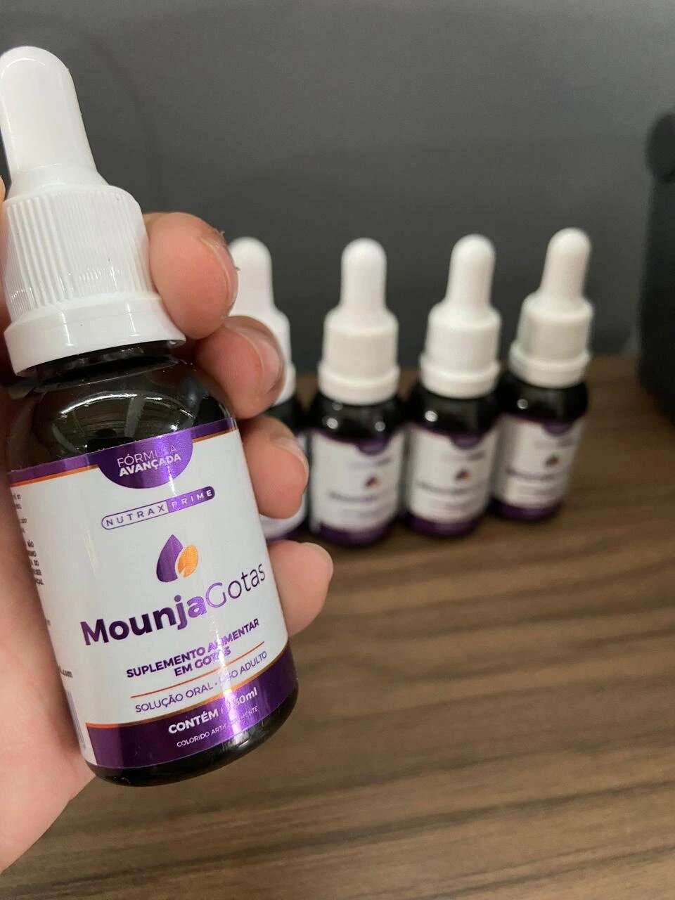 Cliente com Mounja Gotas